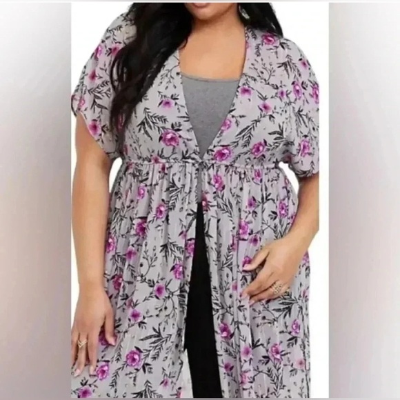 Sold Torrid Grey Floral Lurex Duster Kimono size 3X/4X - Picture 1 of 4